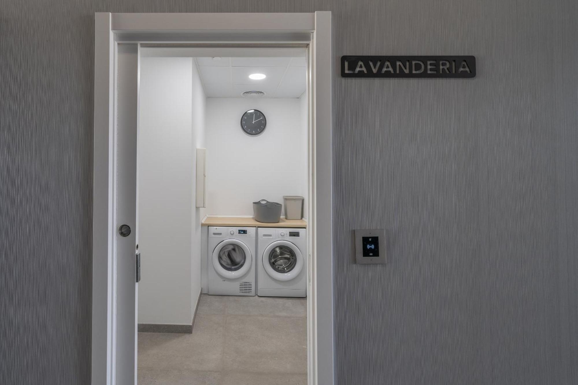 Xpce Urban 3 Malaga Skyline - Parking Free Apartment Екстериор снимка